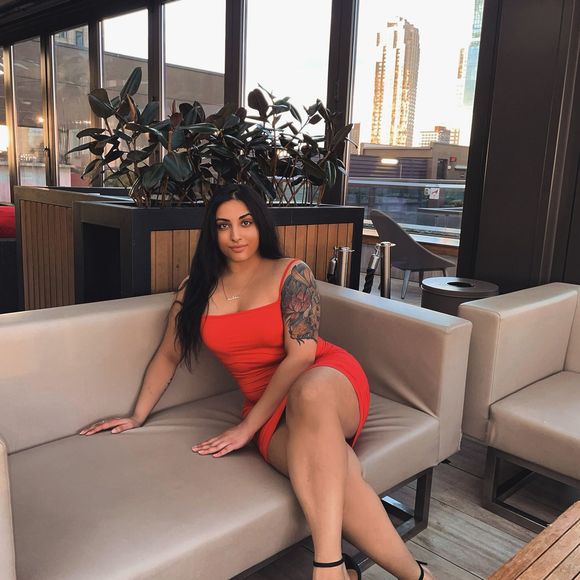 Meet your Posher, Saima - Picture 1 of 1